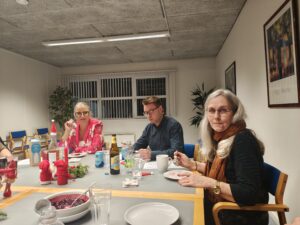 Risalamande hører sig til julefrokost